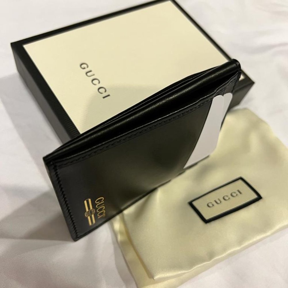 GUCCI MALE BLACK CARD HOLDER